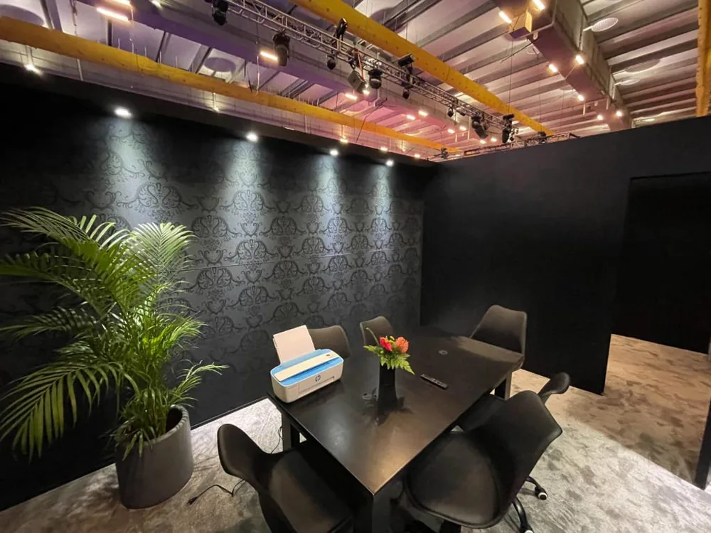 Sala de juntas en stand